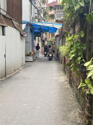 bán mảnh đất nguyễn khang, cầu giấy, giá đầu tư mua giữ tiền cực tốt hoặc xây ccmn dòng tiền đỉnh