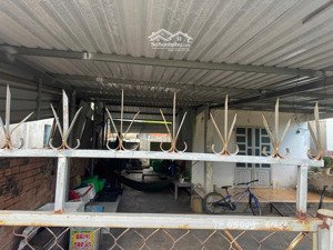 chính chủ cần bán đất 166m2, trung tâm xã châu pha