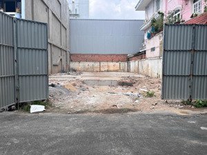chính chủ bán gấp trong tuần đất đẹp 200m2, đường nhựa 8m, có chỗ đậu xe hơi, cách sân bay tsn 1km