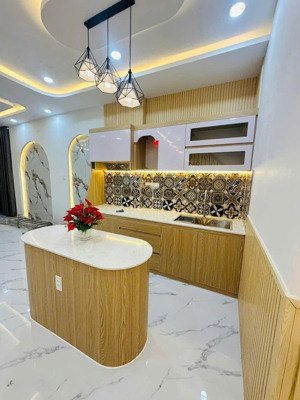 4 tỷ 50 triệu (t/l) nhà đẹp bùi minh trực p.6 quận 8