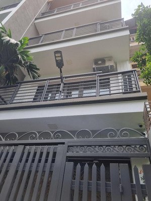 bán nhà 6 tầng thang máy full nt gần tâm anh bồ đề oto gửi gần chỉ 9,1 tỷ