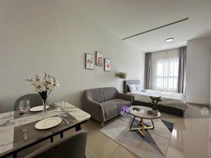 hot - nhà xinh - sunrise city view quận 7, 40m², đầy đủ nội thất, giá thuê 13.5 triệu/tháng