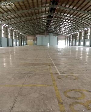 Cho thuê kho xưởng 1.300m² ở Đức Hòa, Long An giá 2.2usd/m2/tháng tầm 75tr/tháng