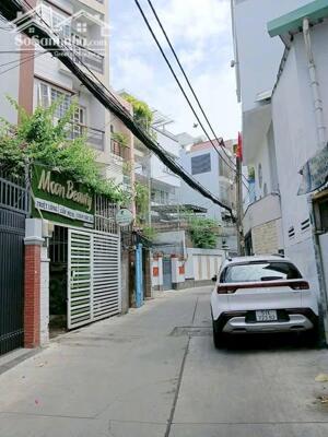 Nhà HXH Đường Cách Mạng Tháng 8 Quận 10.