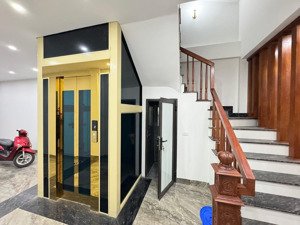 lê trọng tấn-68m2 x 6 tầng thang máy-gara ô tô- 5m ra phố- kinh doanh tốt.