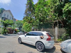 biệt thự lô góc mỗ lao, hà đông, 4 tầng sân vườn, view đẹp.