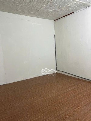 cho thuê nhà 4 phòng ngủ, hẻm xe hơi, quận 11 - giá chỉ 10,5 triệu