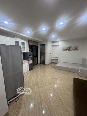bán tòa căn hộ dịch vụ hào nam 8 tầng thang máy 20 phòng dòng tiền 130tr/tháng - giá 23.9 tỷ