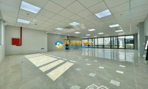 cứu tôi với mặt tiền 178c hai bà trưng quận 3,diện tích: 11x16m kc hầm 5t hđt 150tr giá chỉ 39 tỷ