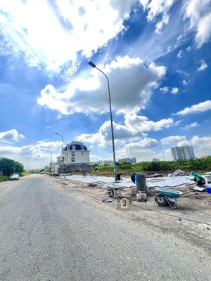 bán nền biệt thự hoa hậu góc 2 mặt tiền đẹp nhất trục đường 659. sổ sẵn, giá 135tr/m2 lk the global