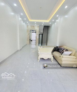 bán nhà nguyễn văn cừ dt 42,6m 6 tầng 12 tỷ nhà mới full nội thất sổ vuông hoa hậu sang tên gọn