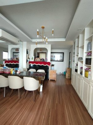 cho thuê căn hộ view đông nam giá siêu rẻ, nội thất đẹp, toà n01t5 ngoại giao đoàn, 101m, 3pn, 2wc.