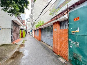 bán nhà 2 tầng phương canh- 70m2-mặt ngõ- ô tô vào nhà-sổ phân lô nét-gần cđ fpt