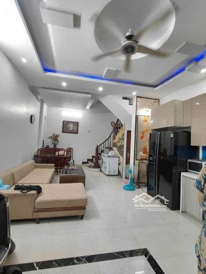 bán nhà 5 tầng phố ngô thì nhậm la khê hà đông ngõ thông ô tô qua nhà kinh doanh đỉnh