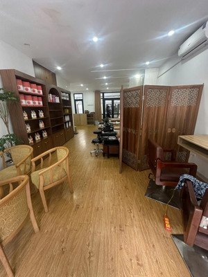 cho thuê mb tầng 1 tại khu đô thị vinhomes hàm nghi - nam từ liêm. diện tích 95m2 giá 16 triệu/th