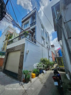 bán nhà đường phú thuận q7- nhà đẹp về ở ngay - dt 76m2 3 tầng giá 7,9 tỷ