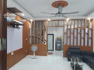 bán nhà giáp ngoại giao đoàn - xuân la -tây hồ - 2 thoáng - ô tô - tặng nội thất -40mx5t nhỉnh 7 tỷ