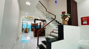 bán nhà 3 tầng kđt hà quang 2, phước hải, nha trang. dt: 80m2 để lại nội thất. giá bán: 7,2 tỷ