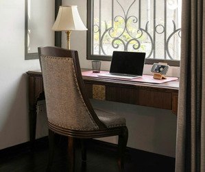 cho thuê nhà nguyên căn làm văn phòng, spa, nail, vẽ: 30m 5tr; 45m 9tr; 120m 16tr. phố hàng chuối