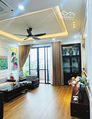 nhà đẹp trần cung - 42m2 x 7t - thang máy - ngõ nông - kd - ô tô g - 10,88 tỷ