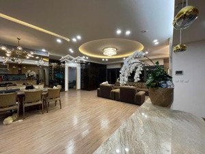 bán căn hộ giá tốt nhất sky park tôn thất thuyết diện tích 80m giá chỉ 8.3 tỷ tầng đẹp nội thất đẹp