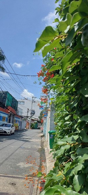 nhà mặt phố lô góc 2 mặt tiền đường số 11, bình trưng tây đường thông thoáng rộng hiếm nhà bán