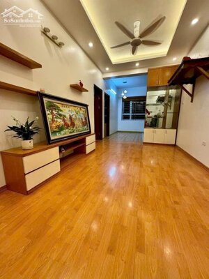 Bán chung cư Resco Cổ Nhuế_ CV Hòa Bình 65m, 2pn, 2wc giá 4,x tỷ.