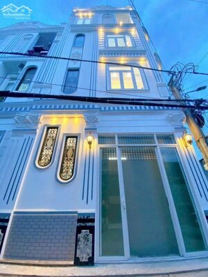 Nhà 1 trệt 3 lầu góc 2 mặt tiền - Trục chính hẻm 567 Hồ Búng Xáng - Gần Đại học Y Dược