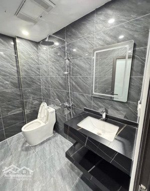 bán nhà trung tâm thanh xuân - trước nhà ô tô đỗ cửa, quay đầu- sẵn ô chờ thang máy giá 13,8 tỷ