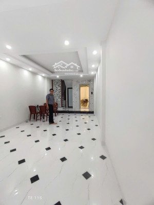 bán nhà 192 lê trọng tấn phân lô gần ô tô 35m2 - 5 tầng thang máy chỉ 7.x tỷ