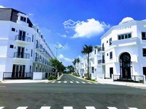 cần bán biệt thự góc 2 mặt tiền sim sổ đỏ hoàn công sẵn.