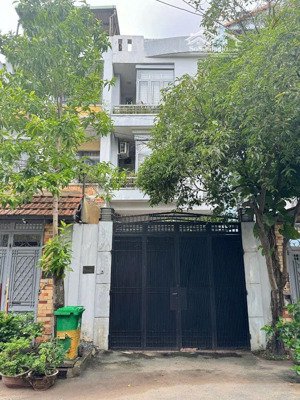 bán nhà 3 tầng nội khu an ninh thảo điền, quận 2 diện tích đất: 5 x 25m diện tích công nhận: 120m²