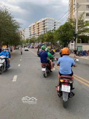 bán nhà mặt tiền man thiện ( 5m x 23m ) kinh doanh sầm uất , hiệp phú , quận 9