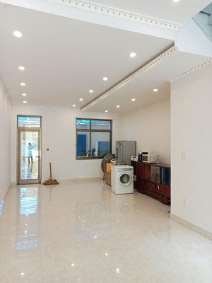 cho thuê nhà 3 tầng đường trung lập 17 - phường hải vân ( mới) thành phố đà nẵng. * nhà 3 tầng