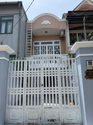 cho thuê nhà nguyên căn thảo điền , quận 2 , tp thủ đức