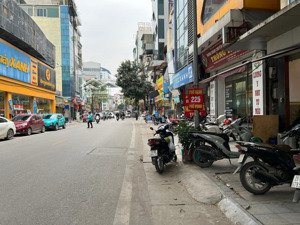 lõi hai bà trưng - thang máy - full nội thất - cách mặt phố 28m.