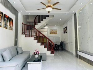 nhà 3 tầng đẹp giá rẻ khu bệnh viện gần dự án đô thị kiến giang