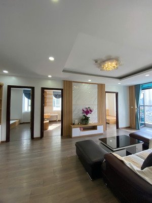 bán căn mỹ đình plaza2 diện tích 105m thiết kế 3 phòng ngủ căn góc 3 thoáng hướng mát chỉ 8 tỷ