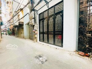 chính chủ gửi cho thuê nhanh nhà mới tinh tại huỳnh thúc kháng,dt 55m2 x 5t,khu phân lô ô tô đỗ cửa