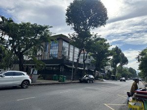 cho thuê shophouse vị trí đẹp nhất phú mỹ hưng quận 7,lh: 