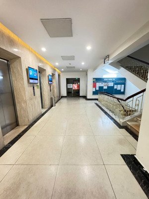 tôi là chính chủ muốn bán căn hộ tại toà nhà 17t4 trung hoà nhân chính