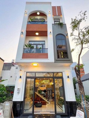 nhà phố 1 trệt 3 lầu giá 1,2 tỷ sổ hồng riêng - 15 phút đến trung tâm quận 1