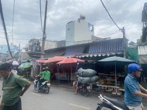 bán nhà mặt tiền trong chợ tân phú 4x19m đang cho thuê 15triệu