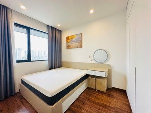 cho thuê căn 2pn chỉ 21 triệu full nội thất - view sông thoáng mát - dọn vào ở ngay one verandah