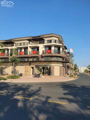  BIỆT THỰ VIEW HỒ – NAM LONG 2, CẦN THƠ