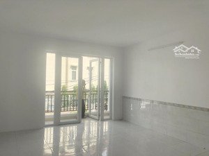 cho thuê nhà riêng vị trí trung tâm thảo điền để ở kinh doanh văn phòng giá siêu rẻ chỉ 30 triệu.