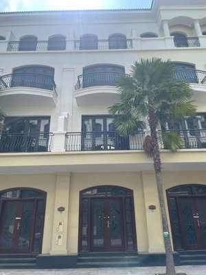 chính chủ gửi bán căn biệt thự liền kề diện tích 64m2 phân khu chà là