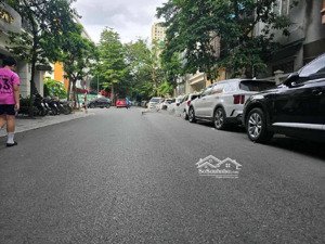 phân lô liền kề nguyễn tuân, đường 3 ô tô tránh, ô tô dừng đỗ, vỉa hè rộng - thang máy