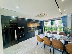 bán nhà phố nguyễn lam 7 tầng thang máy - gara ô tô thông -full nội thất cao cấp -ở sướng