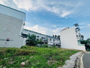 đất đẹp - ngay phạm văn đồng - đường nhựa 8m.khu dân cư đồng bộ nhà lầu.(ngang 4.7m)sổ sẳn.